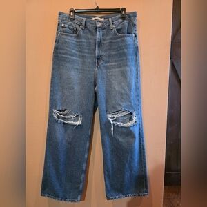 Levi's Prenium Women High Loose Jeans with Knee Rips Size 31x29